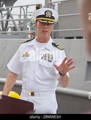 Yokusuka, Japan. September 2023. Kommandierender Offizier, Unmanned Surface Vessel Division One (USVDIV-1), Commander. Jeremiah Daley hält eine Rede während einer Pressekonferenz bei Fleet Activities Yokosuka in der Präfektur Kanagawa, Japan, am Donnerstag, den 21. September 2023. USV „Ranger“ und „Mariner“ besuchen Yokosuka am 18. September, zum ersten Mal während des „Integrated Battle Problem (IBP) 23.2“ im Rahmen der Übung „Multi-Domain Unmanned Capabilities Exercise“. Foto von Keizo Mori/UPI Credit: UPI/Alamy Live News Stockfoto