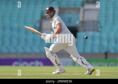 London, England. September 2023. Dom Sibley von Surrey schlägt gegen Northamptonshire am dritten Tag des LV=Insurance County Championship Matches im Kia Oval. Kyle Andrews/Alamy Live News Stockfoto