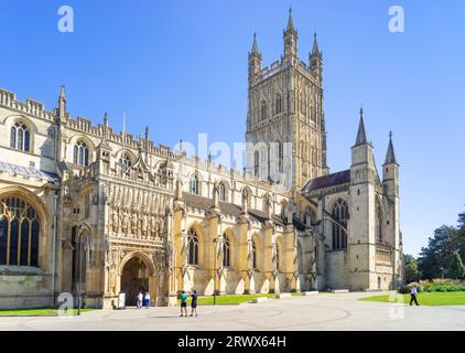 Gloucester Cathedral oder Cathedral Church of St Peter and the Holy and Unteilbare Trinity Gloucester Gloucestershire England Großbritannien Europa Stockfoto