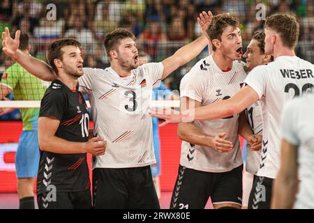 Tobias Krick, Lukas Kampa, Ruben Schott, Julian Zenger, Linus Weber (Deutschland). Volleyball-Weltmeisterschaft 2022. Stockfoto