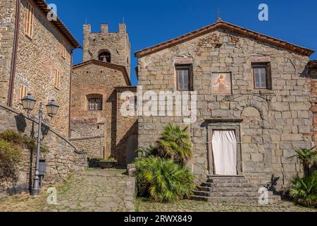 Die antike Pfarrkirche San Bartolomeo im Schloss Coolodi, Italien Stockfoto