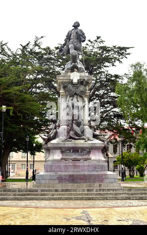 Punta Arenas, Plaza de Armas oder Plaza Muñoz Gamero (Monumento a Hernando Magallanes). Provincia de Magallanes, Magallanes y Antartica Chilena. Stockfoto