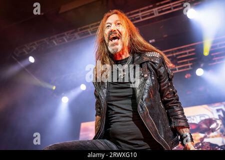 Oslo, Norwegen. September 2023. Die schwedische Heavy-Metal-Band HammerFall spielt ein Live-Konzert im Sentrum Scene in Oslo. Hier wird Sänger Joacim Cans live auf der Bühne gesehen. (Foto: Gonzales Photo - Terje Dokken). Stockfoto