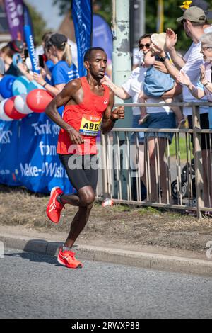 Elite-Läufer Bashir Abdi wurde Zweiter beim Great North Run 2023 Stockfoto