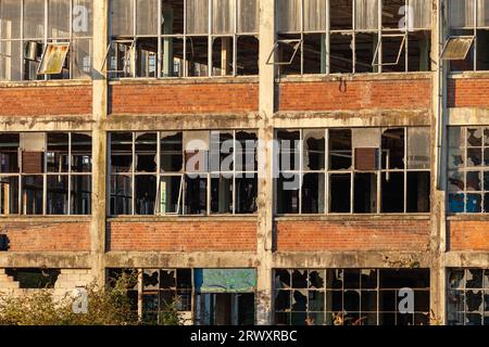 Ehemaliges Gebäude der Gates Rubber Factory in Dumfries Stockfoto