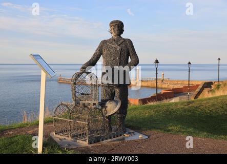 Spazieren Sie mit der Serie Heritage von Skulpturen rund um Whitby von der lokalen Künstlerin Emma Stothard in North Yorkshire, Großbritannien Stockfoto