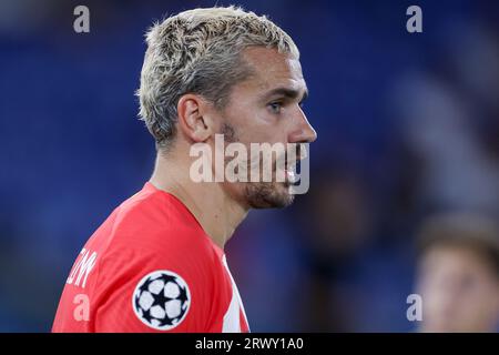 Atletico Madrids Franzose Antoine Griezmann schaut während des UEFA Champions League-Spiels SS Lazio gegen Atletico Madrid am 19. September 2023 im Olimpico-Stadion in Rom. Stockfoto