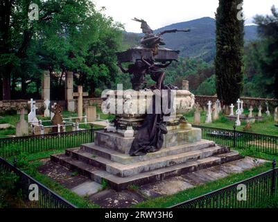 MAUSOLEO DE JULIAN GAYARRE. Autor: MARIANO BENLLIURE. Lage: AUSSEN. Roncal. NAVARRA. SPANIEN. Stockfoto