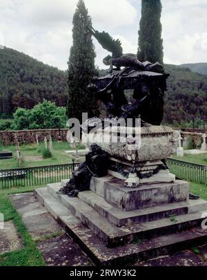 MAUSOLEO DE JULIAN GAYARRE. Autor: MARIANO BENLLIURE. Lage: AUSSEN. Roncal. NAVARRA. SPANIEN. Stockfoto