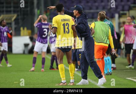 Brüssel, Belgien. September 2023. Kevin Rodriguez von Union und sein Cheftrainer Alexander Blessin wurden am ersten Tag der Gruppenphase des UEFA Europa League-Wettbewerbs in Gruppe E am Donnerstag, den 21. September 2023, in Brüssel während eines Fußballspiels zwischen der belgischen Royale Union Saint Gilloise und dem französischen Toulouse FC abgebildet. BELGA PHOTO VIRGINIE LEFOUR Credit: Belga News Agency/Alamy Live News Stockfoto