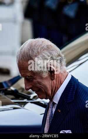 Frankreich/Paris - 21/09/2023 - Staatsbesuch von König Karl III. Und Königin Camilla in Frankreich. September 2023. Frankreich/Paris - König Karl III. Während eines bilateralen Treffens mit dem französischen Präsidenten Emmanuel Macron im Palais de l'Elysee in Paris am 21. September 2023 anlässlich seines Staatsbesuchs in Frankreich. Quelle: LE PICTORIUM/Alamy Live News Stockfoto