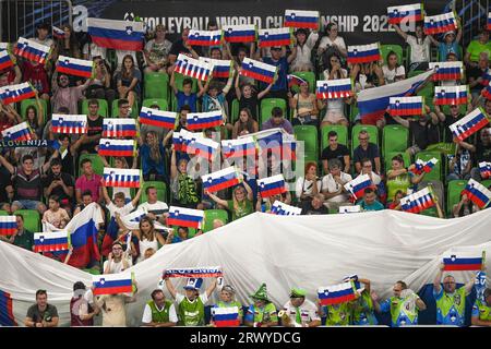 Slowenische Fans bei der Volleyball-Weltmeisterschaft 2022. Arena Stozice, Ljubljana Stockfoto