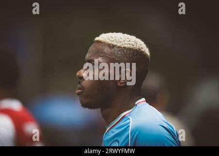 Victor Osimhen während des Spiels der UEFA Champions League 2023/24 zwischen dem SC Braga und dem SSC Napoli im Estadio Municipal de Braga, Braga, Portugal. (Maciej Rogo Stockfoto