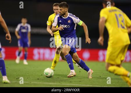 Zagreb, Kroatien. September 2023. Bruno Petkovic von Dinamo Zagreb kontrolliert den Ball beim Spiel der UEFA Europa Conference League Gruppe C zwischen Dinamo Zagreb und Astana im Stadion Maksimir am 21. September 2023 in Zagreb, Kroatien. Foto: Goran Stanzl/PIXSELL Credit: Pixsell/Alamy Live News Stockfoto