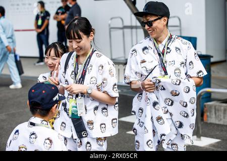 Suzuka, Japon. September 2023. Zuschauer, Fans beim Großen Preis von Lenovo 2023, 16. Runde der Formel-1-Weltmeisterschaft 2023 vom 22. Bis 24. September 2023 auf dem Suzuka International Racing Course in Suzuka - Foto Xavi Bonilla/DPPI Credit: DPPI Media/Alamy Live News Stockfoto