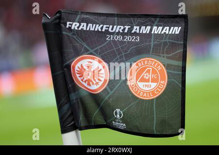 Frankfurt, Deutschland. September 2023. 21.09.2023 UEFA Conference League Group G Eintracht Frankfurt - FC Aberdeen v.l., Eckfahne, Eintracht gegen FC Aberdeen Credit: dpa/Alamy Live News Stockfoto