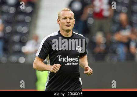 Frankfurt, Deutschland. September 2023. 21.09.2023 UEFA Conference League Group G Eintracht Frankfurt - FC Aberdeen v.l., Sebastian Rode (Eintracht Frankfurt), Aufwärmguthaben: dpa/Alamy Live News Stockfoto