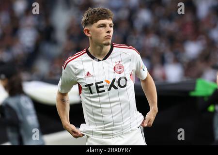 Frankfurt, Deutschland. September 2023. 21.09.2023 UEFA Conference League Group G Eintracht Frankfurt - FC Aberdeen v.l., Leighton Clarkson (FC Aberdeen) Credit: dpa/Alamy Live News Stockfoto