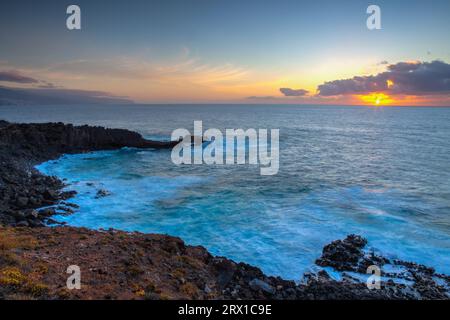 Abend an der Küste in Puerto de la Cruz, Teneriffa. Stockfoto