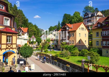 Malerisch gelegen im Haupttouristengebiet des Elbsandsteingebirges, der Kurstadt Rathen, Sächsische Schweiz, Deutschland. Stockfoto