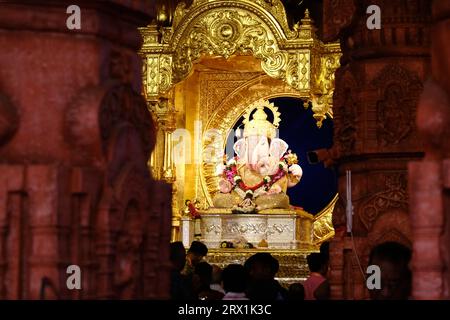 20. September 2023, Pune, Maharashtra, Indien, schöne Skulptur von Lord Ganesh, genannt als Dagdusheth Halwai Ganpati in der Nähe von Mandai während des Ganesh Festivals. Stockfoto