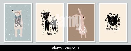Set von handgezeichneten Vektorplakaten mit Waldtieren und Pflanzen. Niedliche skandinavische Illustration mit wilden Tieren im Wald. Stock Vektor