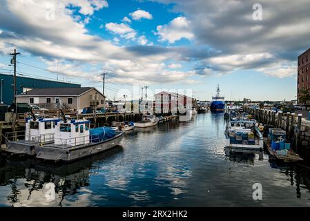 Docks und Boote an Docks in Portland Maine, USA Stockfoto