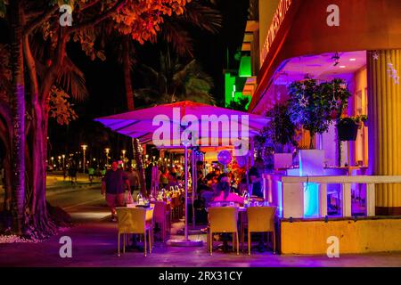 Miami Nightlife on Ocean Drive, Miami, Florida, Vereinigte Staaten von Amerika, Nordamerika Stockfoto