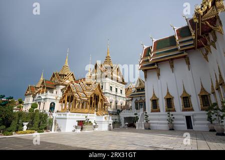 Phra Thinang Aphorn Phimok Prasat vom Großen Palast, Bangkok, Thailand. - Der Pavillon wurde von König Rama IV. Als Räuberpavillon für den König gebaut Stockfoto