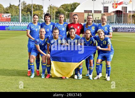 Nicht exklusiv: STAROGARD GDANSKI, POLEN - 22. SEPTEMBER 2023 - Spieler der Ukraine posieren für ein Gruppenfoto während der UEFA Women's Nations League Leagu Stockfoto