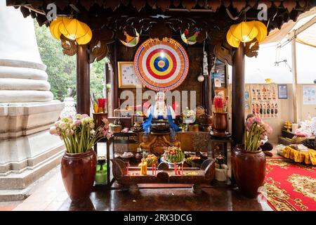 Schrein in Wat Phnom, Doun Penh, Phnom Penh, Kambodscha Stockfoto