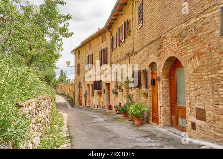 Alte Straße in San Gimignano Stockfoto