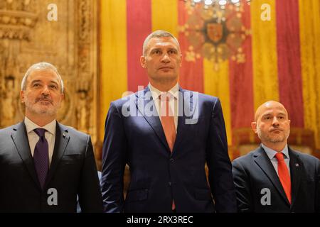 Barcelona, Barcelona, Spanien. September 2023. Der Bürgermeister von Kiew, Vitali KlichkÃ³, nimmt an der Ausrufung von La MercÃ¨, Barcelonas populärem Festival, im Rathaus Teil. Kiew war die Gaststadt dieser Ausgabe des Festivals 2023. (Bild: © Marc Asensio Clupes/ZUMA Press Wire) NUR REDAKTIONELLE VERWENDUNG! Nicht für kommerzielle ZWECKE! Stockfoto