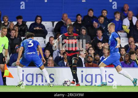 Birmingham, Großbritannien. September 2023. Der QPR-Spieler Osman Kakay spielte am 22. September 2023 beim Spiel der EFL Sky Bet Championship zwischen Birmingham City und den Queens Park Rangers in St Andrews, Birmingham, England. Foto von Stuart Leggett. Nur redaktionelle Verwendung, Lizenz für kommerzielle Nutzung erforderlich. Keine Verwendung bei Wetten, Spielen oder Veröffentlichungen eines einzelnen Vereins/einer Liga/eines einzelnen Spielers. Credit: UK Sports Pics Ltd/Alamy Live News Stockfoto