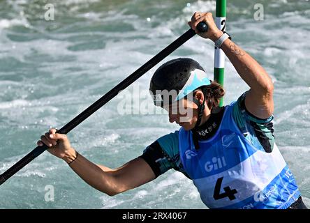 Waltham Cross. Vereinigtes Königreich. 22. September 2023. 2023 Kanu-Weltmeisterschaften. Lee Valley White Water Centre. Waltham Cross. Mallory Franklin (GBR) im Halbfinale der Canoe-Weltmeisterschaft 2023 im Lee Valley White Water Centre, Großbritannien. Stockfoto