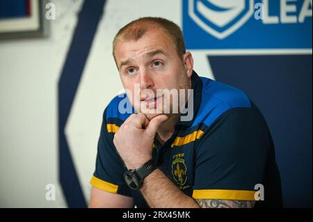 Wakefield Trinity-Cheftrainer Mark Applegarth während des Interviews nach dem Spiel nach dem Spiel der Betfred Super League Round 27 Wakefield Trinity vs Hull KR im Be Well Support Stadium, Wakefield, Großbritannien, 22. September 2023 (Foto: Craig Cresswell/News Images) Stockfoto