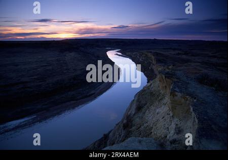 Little Missouri River vom Wind Canyon Nature Trail, Theodore Roosevelt National Park, North Dakota Stockfoto