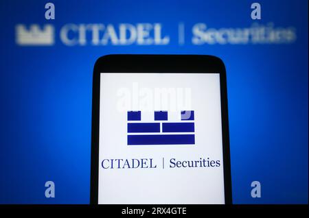 Ukraine. September 2023. In dieser Abbildung wird das Citadel Securities-Logo auf einem Smartphone und auf einem pc-Bildschirm angezeigt. Quelle: SOPA Images Limited/Alamy Live News Stockfoto