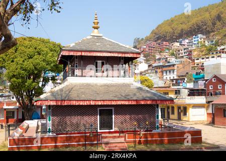 Der Rana Ujeshwori Bhagwati Tempel befindet sich innerhalb des Tansen Durbar Platzes in Palpa, Nepal und wurde von Ujir Singh Thapa als Opfergabe an die Göttin erbaut Stockfoto