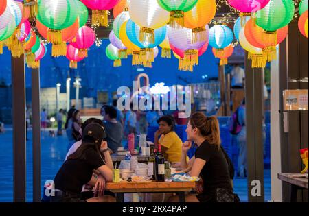 Die neu eröffnete zentrale und westliche Uferpromenade, Hongkong, China. Stockfoto