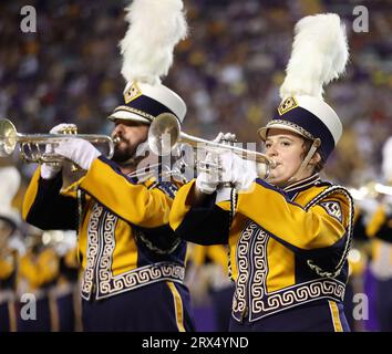 Baton Rouge, USA. September 2023. Die LSU Tigers Marching Band spielt während eines College-Fußballspiels im Tiger Stadium in Baton Rouge, Louisiana, am Samstag, den 9. September 2023. (Foto: Peter G. Forest/SIPA USA) Credit: SIPA USA/Alamy Live News Stockfoto