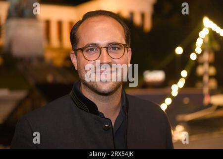 München, Deutschland. September 2023. Thomas Mang feiert im Käferzelt. Die 188. Wiesn findet in diesem Jahr vom 16.09. Bis 03.10.2023 statt. Quelle: Felix Hörhager/dpa/Alamy Live News Stockfoto