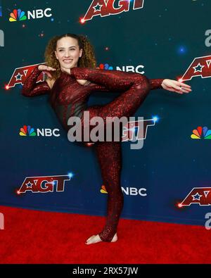 Pasadena, USA. September 2023. LOS ANGELES - 20. SEP: Sofie Dossi bei der America's Got Talent Season Fantasy League Fotoanruf im Hotel Dena am 20. September 2023 in Pasadena, CA (Foto: Katrina Jordan/SIPA USA) Credit: SIPA USA/Alamy Live News Stockfoto