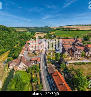 Luftaufnahme des Klosters Bronnbach im Taubertal zwischen Wertheim und Tauberbischofsheim Stockfoto