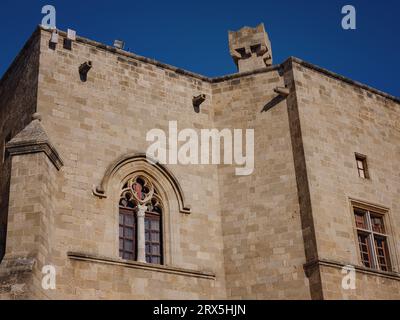Rhodos, Griechenland - 21. April 2023: Rhodos mittelalterliches Rittermuseum. Stockfoto