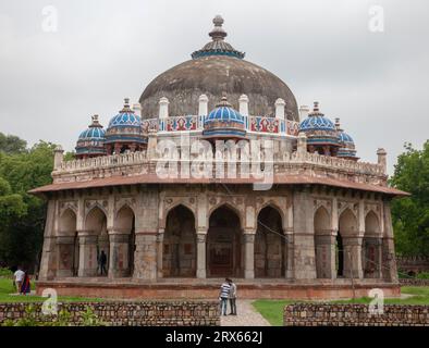 Es befindet sich in der Nähe des Grabkomplexes des Mogulkaisers Humayun in Delhi Stockfoto