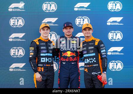 Suzuka Grand Prix Circuit, 23. September 2023: Max Verstappen (NED) vom Team Red Bull qualifiziert sich mit Oscar PiNG(aus) vom Team McLaren als Zweiter und Lando Norris (GBR) vom Team McLaren als Dritter beim Formel-1-Grand-Prix 2023 in Japan. Corleve/Alamy Live News Stockfoto