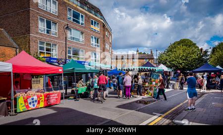 London, England, 27. August, Blick auf den Markt von Wimbledon Village Stockfoto