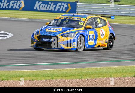 Towcester, Großbritannien. September 2023. Silverstone, Großbritannien am 23. September 2023. Ashley Sutton, NAPA Racing UK, Ford Focus ST während der Kwik Fit British Touring Car Championships (BTCC) in Silverstone, Towcester, Northamptonshire, UK am 23. September 2023. LFP/Alamy Live News Stockfoto