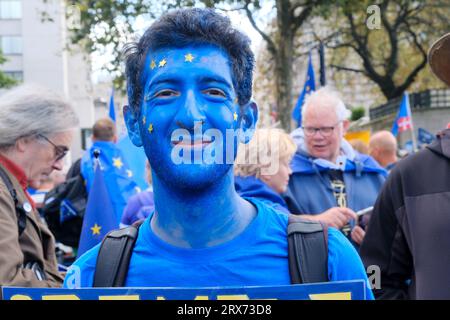 London, Großbritannien. September 2023. Tausende nehmen an dem "Marsch für einen Wiedereintritt" Teil, um der EU wieder beizutreten. Matthew Chattle/Alamy Live News Stockfoto